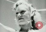 Immagine di Donne bagnini Nuovo Galles del Sud Australia, 1944, secondo 40 filmato di repertorio 65675067082