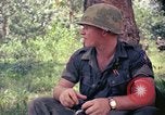 Standbild Betrieb Buckel Vietnam, 1965, aus Sekunde 14 historischem Filmmaterial Videoclip 65675067089