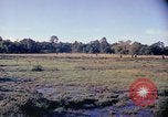 Standbild Betrieb Buckel Vietnam, 1965, aus Sekunde 17 historischem Filmmaterial Videoclip 65675067089