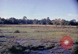 Standbild Betrieb Buckel Vietnam, 1965, aus Sekunde 18 historischem Filmmaterial Videoclip 65675067089