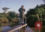 Standbild Betrieb Buckel Vietnam, 1965, aus Sekunde 29 historischem Filmmaterial Videoclip 65675067089