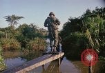 Standbild Betrieb Buckel Vietnam, 1965, aus Sekunde 31 historischem Filmmaterial Videoclip 65675067089