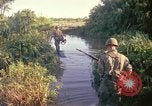 Standbild Betrieb Buckel Vietnam, 1965, aus Sekunde 36 historischem Filmmaterial Videoclip 65675067089