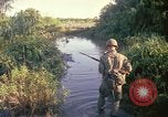 Standbild Betrieb Buckel Vietnam, 1965, aus Sekunde 40 historischem Filmmaterial Videoclip 65675067089