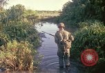 Standbild Betrieb Buckel Vietnam, 1965, aus Sekunde 41 historischem Filmmaterial Videoclip 65675067089