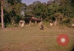 Standbild Betrieb Buckel Vietnam, 1965, aus Sekunde 44 historischem Filmmaterial Videoclip 65675067089