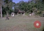 Standbild Betrieb Buckel Vietnam, 1965, aus Sekunde 54 historischem Filmmaterial Videoclip 65675067089