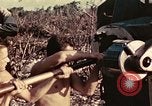 Standbild M1A1 155mm Kanone Peleliu Palau Inseln, 1944, aus Sekunde 3 historischem Filmmaterial Videoclip 65675067107