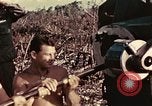 Standbild M1A1 155mm Kanone Peleliu Palau Inseln, 1944, aus Sekunde 5 historischem Filmmaterial Videoclip 65675067107