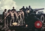Standbild M1A1 155mm Kanone Peleliu Palau Inseln, 1944, aus Sekunde 19 historischem Filmmaterial Videoclip 65675067107