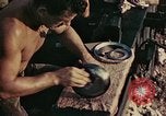 Standbild M1A1 155mm Kanone Peleliu Palau Inseln, 1944, aus Sekunde 50 historischem Filmmaterial Videoclip 65675067107