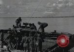 Standbild Invasion von Peleliu Peleliu Palau Inseln, 1944, aus Sekunde 24 historischem Filmmaterial Videoclip 65675067129