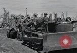 Standbild Invasion von Peleliu Peleliu Palau Inseln, 1944, aus Sekunde 51 historischem Filmmaterial Videoclip 65675067129