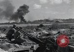 Standbild Invasion von Peleliu Peleliu Palau Inseln, 1944, aus Sekunde 58 historischem Filmmaterial Videoclip 65675067129