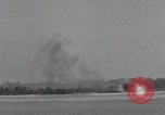 Standbild Invasion von Peleliu Peleliu Palau Inseln, 1944, aus Sekunde 42 historischem Filmmaterial Videoclip 65675067130