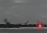 Standbild Invasion von Peleliu Peleliu Palau Inseln, 1944, aus Sekunde 53 historischem Filmmaterial Videoclip 65675067130