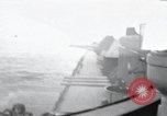 Standbild Invasion von Peleliu Peleliu Palau Inseln, 1944, aus Sekunde 1 historischem Filmmaterial Videoclip 65675067131