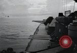 Standbild Invasion von Peleliu Peleliu Palau Inseln, 1944, aus Sekunde 6 historischem Filmmaterial Videoclip 65675067131