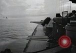 Standbild Invasion von Peleliu Peleliu Palau Inseln, 1944, aus Sekunde 9 historischem Filmmaterial Videoclip 65675067131