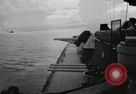Standbild Invasion von Peleliu Peleliu Palau Inseln, 1944, aus Sekunde 10 historischem Filmmaterial Videoclip 65675067131