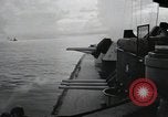 Standbild Invasion von Peleliu Peleliu Palau Inseln, 1944, aus Sekunde 11 historischem Filmmaterial Videoclip 65675067131