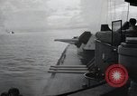 Standbild Invasion von Peleliu Peleliu Palau Inseln, 1944, aus Sekunde 14 historischem Filmmaterial Videoclip 65675067131