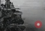 Standbild Invasion von Peleliu Peleliu Palau Inseln, 1944, aus Sekunde 33 historischem Filmmaterial Videoclip 65675067131