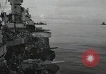 Standbild Invasion von Peleliu Peleliu Palau Inseln, 1944, aus Sekunde 45 historischem Filmmaterial Videoclip 65675067131