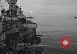 Standbild Invasion von Peleliu Peleliu Palau Inseln, 1944, aus Sekunde 48 historischem Filmmaterial Videoclip 65675067131