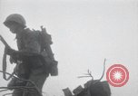 Standbild Invasion von Peleliu Peleliu Palau Inseln, 1944, aus Sekunde 44 historischem Filmmaterial Videoclip 65675067134