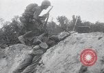 Standbild Invasion von Peleliu Peleliu Palau Inseln, 1944, aus Sekunde 62 historischem Filmmaterial Videoclip 65675067134