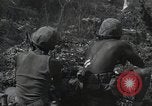 Standbild Invasion von Peleliu Peleliu Palau Inseln, 1944, aus Sekunde 14 historischem Filmmaterial Videoclip 65675067138