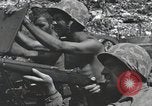 Standbild Invasion von Peleliu Peleliu Palau Inseln, 1944, aus Sekunde 25 historischem Filmmaterial Videoclip 65675067138