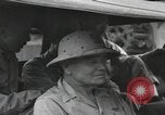 Standbild Invasion von Peleliu Peleliu Palau Inseln, 1944, aus Sekunde 30 historischem Filmmaterial Videoclip 65675067138