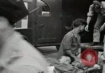 Image des soldats blessés Hanoi l'Indochine française, 1947, de la seconde 4 séquences d'archives historiques vidéo 65675067149