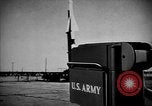 Standbild armored Combat Training Mojave California USA, 1955, aus Sekunde 7 historischem Filmmaterial Videoclip 65675067158
