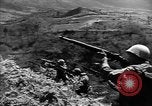 Standbild armored Combat Training Mojave California USA, 1955, aus Sekunde 29 historischem Filmmaterial Videoclip 65675067158