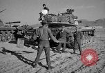 Immagine di Armored Combat training Mojave California USA, 1955, secondo 11 filmato di repertorio 65675067161