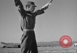 Immagine di Armored Combat training Mojave California USA, 1955, secondo 17 filmato di repertorio 65675067161