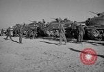 Immagine di Armored Combat training Mojave California USA, 1955, secondo 36 filmato di repertorio 65675067161