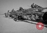 Immagine di Armored Combat training Mojave California USA, 1955, secondo 48 filmato di repertorio 65675067161
