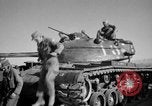 Immagine di Armored Combat training Mojave California USA, 1955, secondo 50 filmato di repertorio 65675067161