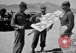 Immagine di Armored Combat training Mojave California USA, 1955, secondo 26 filmato di repertorio 65675067162