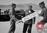 Immagine di Armored Combat training Mojave California USA, 1955, secondo 37 filmato di repertorio 65675067162