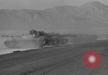 Image la formation de combat blindés Mojave California USA, 1955, de la seconde 13 séquences d'archives historiques vidéo 65675067163