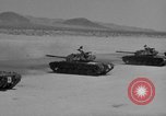 Image la formation de combat blindés Mojave California USA, 1955, de la seconde 27 séquences d'archives historiques vidéo 65675067163