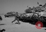Image la formation de combat blindés Mojave California USA, 1955, de la seconde 29 séquences d'archives historiques vidéo 65675067164