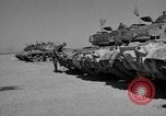 Image la formation de combat blindés Mojave California USA, 1955, de la seconde 33 séquences d'archives historiques vidéo 65675067164