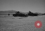 Image la formation de combat blindés Mojave California USA, 1955, de la seconde 45 séquences d'archives historiques vidéo 65675067164