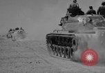 Image la formation de combat blindés Mojave California USA, 1955, de la seconde 62 séquences d'archives historiques vidéo 65675067164